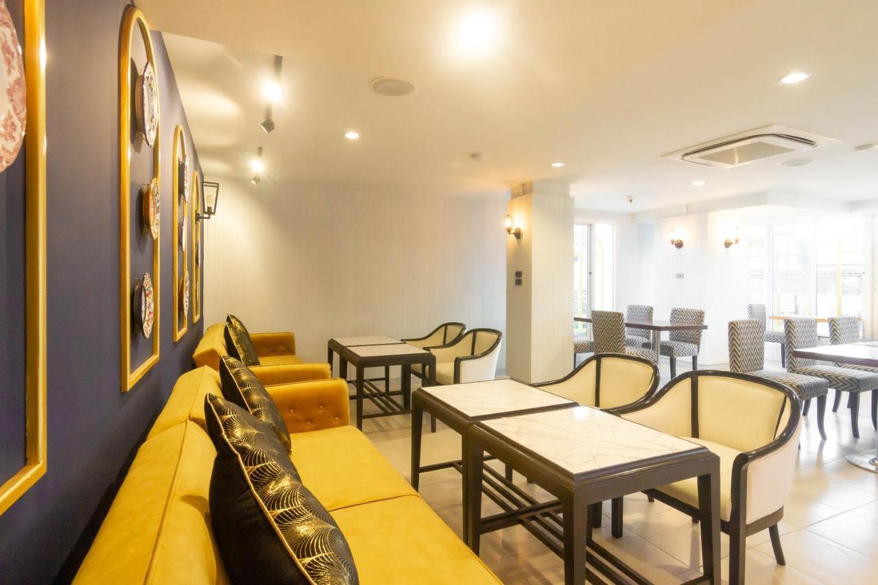 Montree Phuket Hotel, Sha Extra Plus Exterior foto