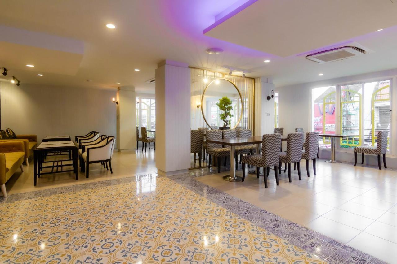 Montree Phuket Hotel, Sha Extra Plus Exterior foto